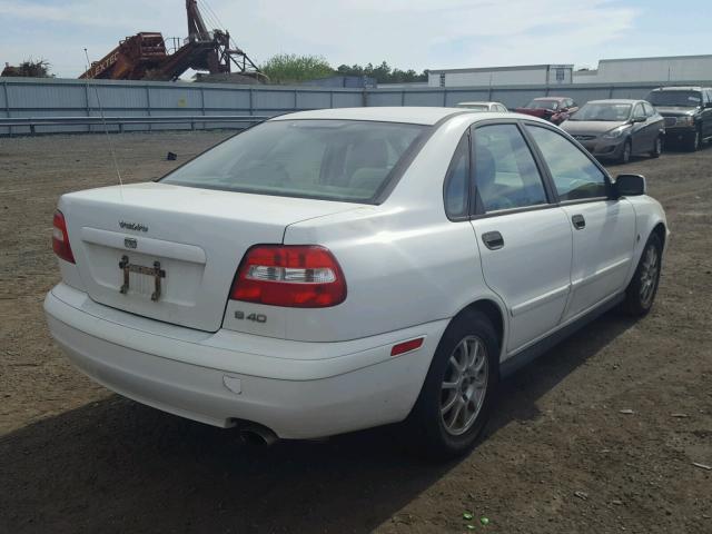 YV1VS27574F058942 - 2004 VOLVO S40 1.9T WHITE photo 4