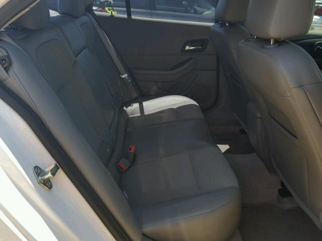 1G11C5SL1EF118913 - 2014 CHEVROLET MALIBU 1LT 白色 照片 6