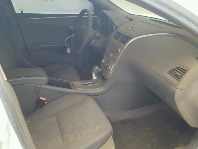 1G1ZC5E12BF250698 - 2011 CHEVROLET MALIBU 1LT 银色 照片 5