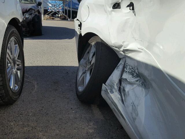 1G1ZG57B79F112644 - 2009 CHEVROLET MALIBU LS თეთრი ფოტო 9