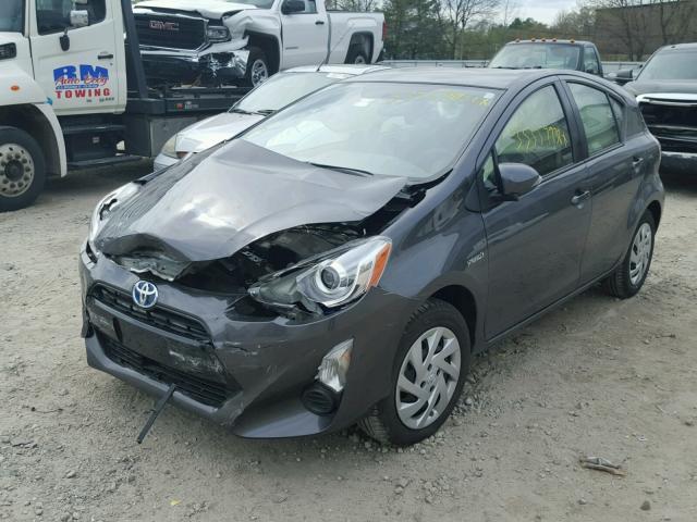 JTDKDTB38F1102669 - 2015 TOYOTA PRIUS C GRAY photo 2