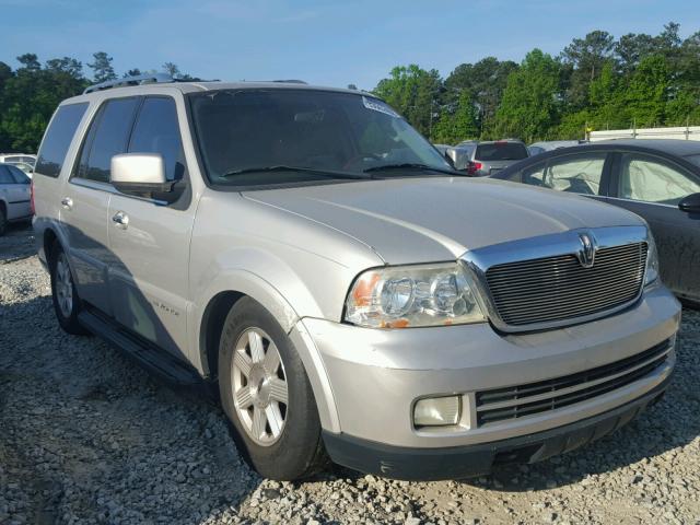 5LMFU27545LJ06994 - 2005 LINCOLN NAVIGATOR SILVER photo 1