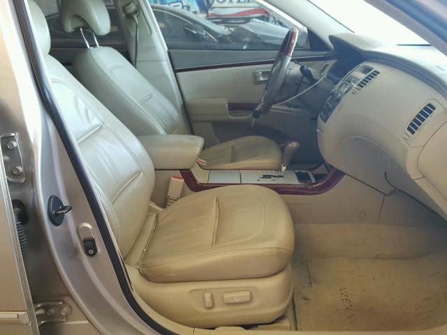 KMHFC46F17A229212 - 2007 HYUNDAI AZERA SE GOLD photo 5