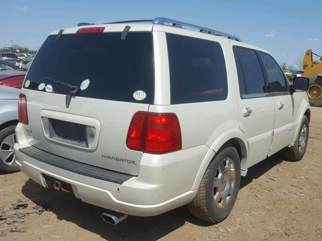 5LMFU28535LJ01123 - 2005 LINCOLN NAVIGATOR WHITE photo 4
