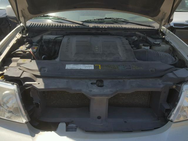 5LMFU28535LJ01123 - 2005 LINCOLN NAVIGATOR WHITE photo 7