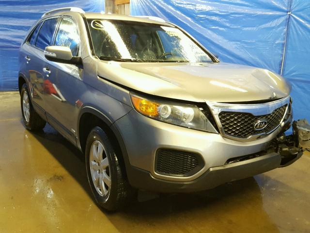 5XYKTDA23BG145778 - 2011 KIA SORENTO BA GRAY photo 1