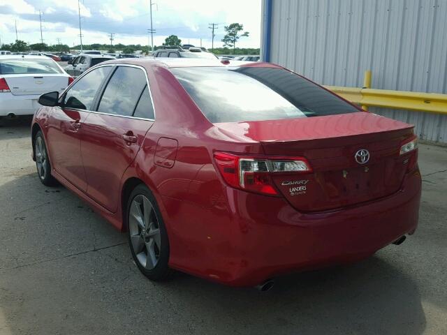 4T1BK1FK9CU504072 - 2012 TOYOTA CAMRY SE RED photo 3