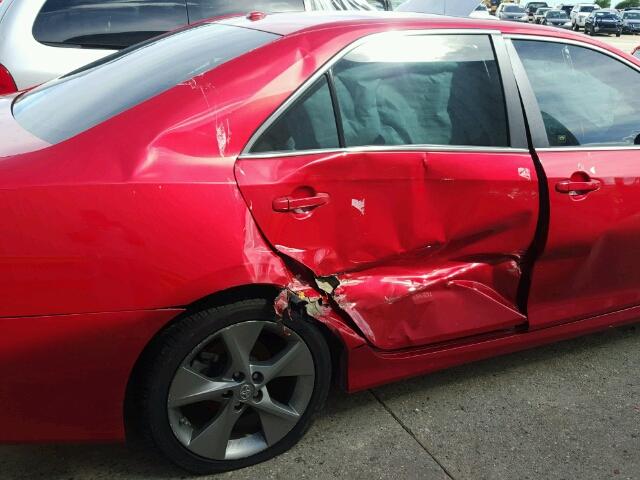 4T1BK1FK9CU504072 - 2012 TOYOTA CAMRY SE RED photo 9