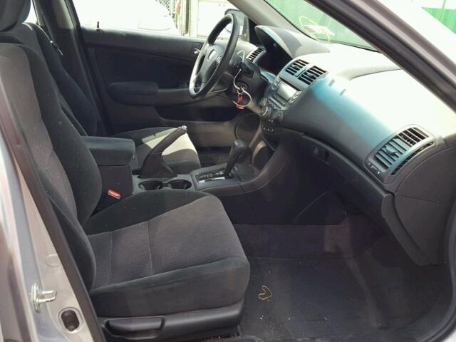 1HGCM56415A123432 - 2005 HONDA ACCORD LX SILVER photo 5