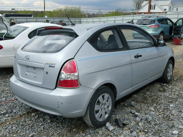 KMHCM3AC6AU185639 - 2010 HYUNDAI ACCENT BLU SILVER photo 4