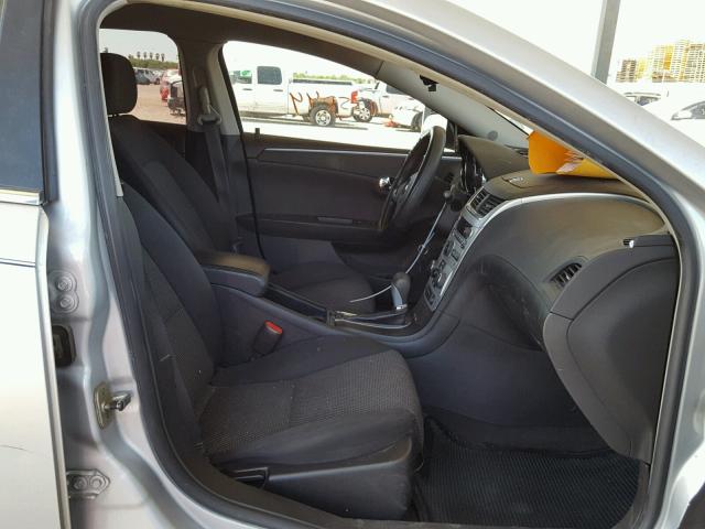 1G1ZH57B79F224339 - 2009 CHEVROLET MALIBU 1LT ვერცხლისფერი ფოტო 5