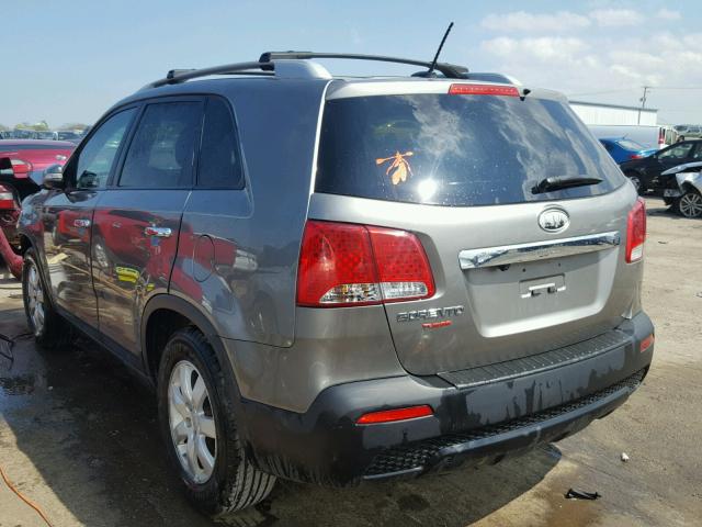 5XYKT4A6XCG205186 - 2012 KIA SORENTO BA SILVER photo 3