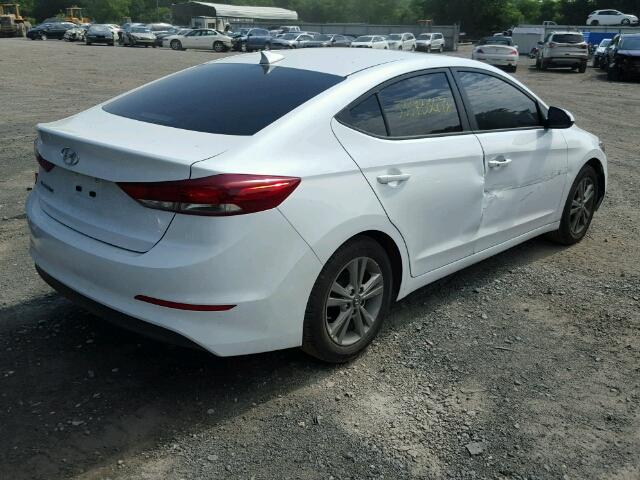 5NPD84LF2HH170697 - 2017 HYUNDAI ELANTRA SE WHITE photo 4