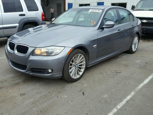 WBAPK7G5XBNN87460 - 2011 BMW 328 XI GRAY photo 2