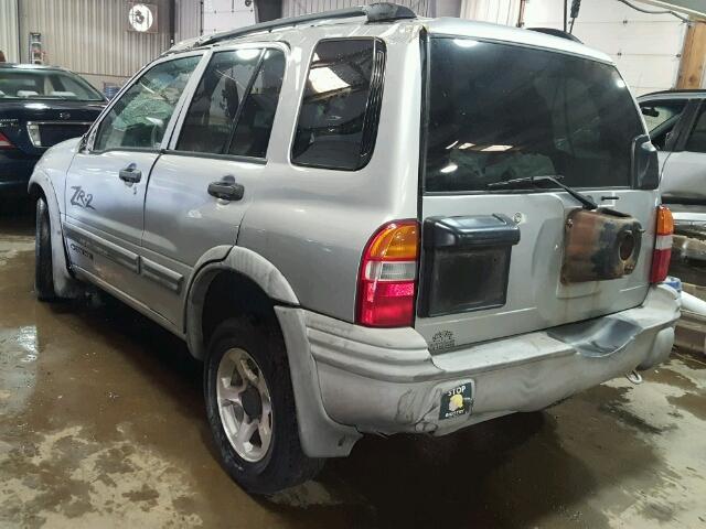 2CNBJ734536935812 - 2003 CHEVROLET TRACKER ZR SILVER photo 3