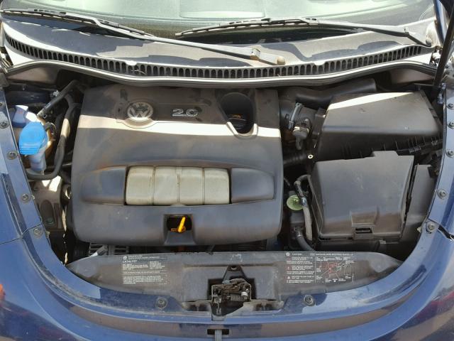 3VWCM31Y64M337795 - 2004 VOLKSWAGEN NEW BEETLE 蓝色 照片 7