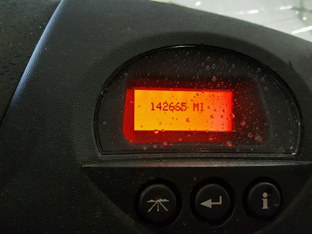 2G2WP522841339881 - 2004 PONTIAC GRAND PRIX SILVER photo 8