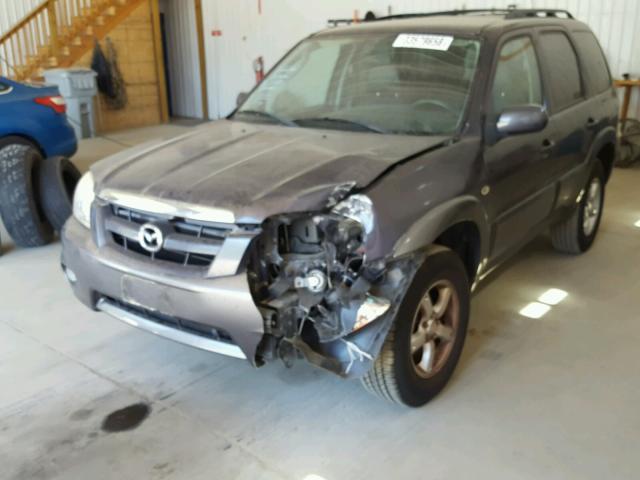 4F2YZ02Z55KM44667 - 2005 MAZDA TRIBUTE I GRAY photo 9