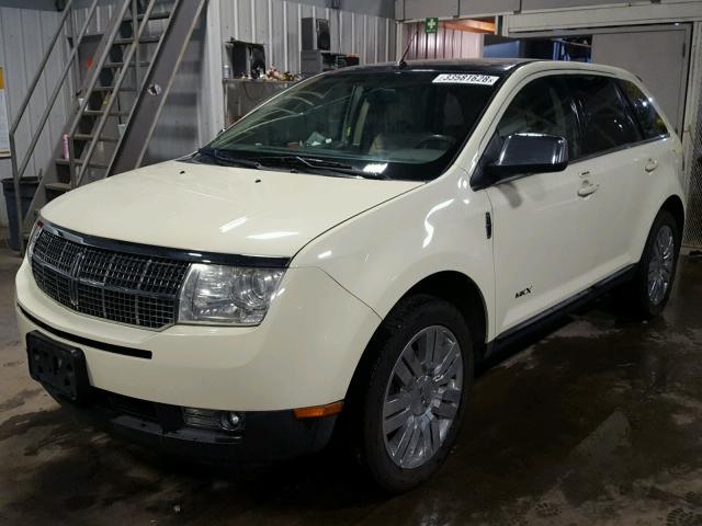 2LMDU68C88BJ10800 - 2008 LINCOLN MKX WHITE photo 2