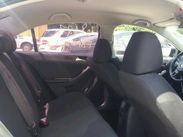 3VW2K7AJ9EM252365 - 2014 VOLKSWAGEN JETTA BASE GRAY photo 6