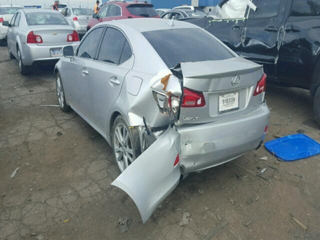 JTHBK262472048864 - 2007 LEXUS IS SILVER photo 3