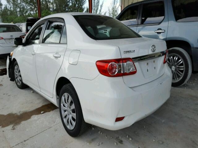 5YFBU4EE6DP173333 - 2013 TOYOTA COROLLA/S/ WHITE photo 3