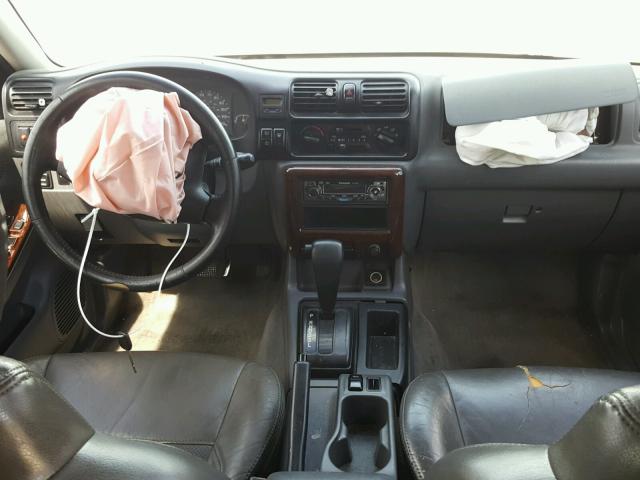 4S6CK58W6X4412717 - 1999 HONDA PASSPORT E 银色 照片 9