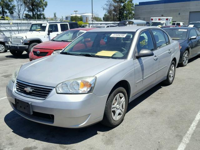 1G1ZS58F68F118403 - 2008 CHEVROLET MALIBU LS 银色 照片 2