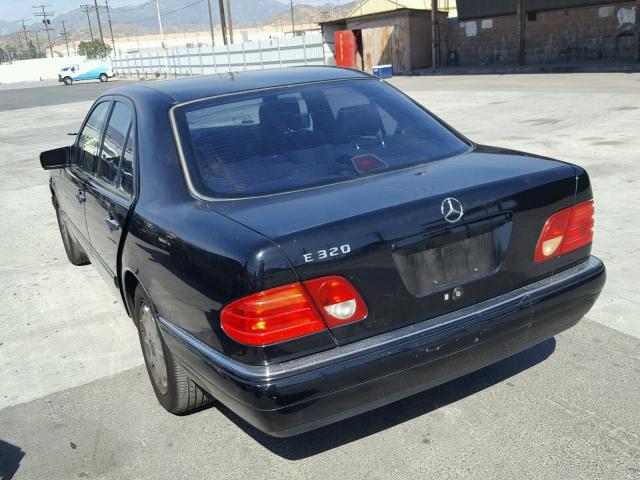 WDBJF55F7VA344275 - 1997 MERCEDES-BENZ E 320 BLACK photo 3