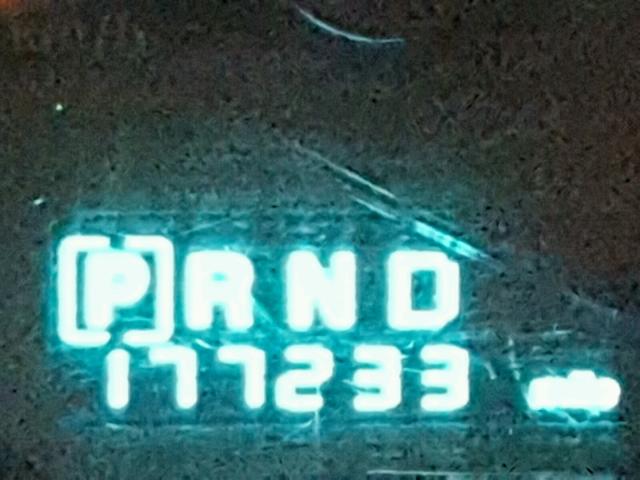 1J8HG48P77C691360 - 2007 JEEP COMMANDER BLACK photo 8