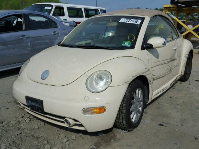 3VWCM31Y25M364753 - 2005 VOLKSWAGEN NEW BEETLE 奶油色 照片 2