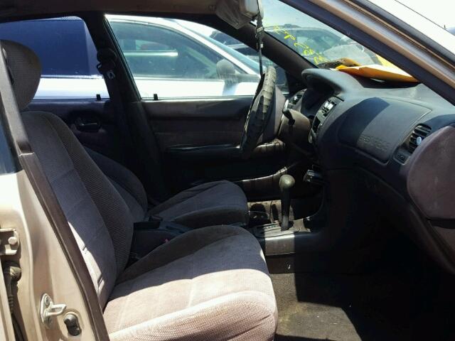 1NXAE09B8SZ282468 - 1995 TOYOTA COROLLA LE 金色 照片 5
