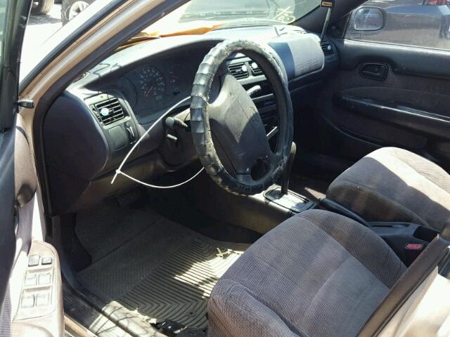 1NXAE09B8SZ282468 - 1995 TOYOTA COROLLA LE 金色 照片 9