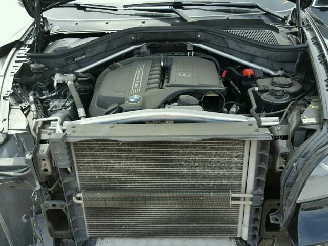 5UXZV4C59D0G52100 - 2013 BMW X5 XDRIVE3 GRAY photo 7