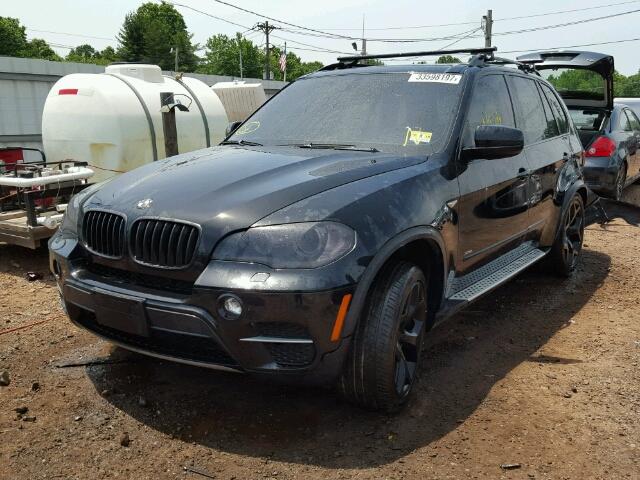 5UXZV4C51BL738610 - 2011 BMW X5 SILVER photo 2