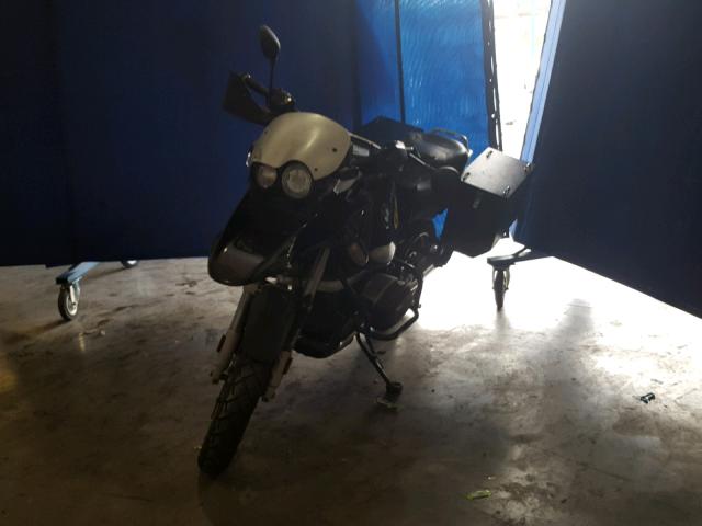 WB10495A7YZE50021 - 2000 BMW R1150 GS BLACK photo 2