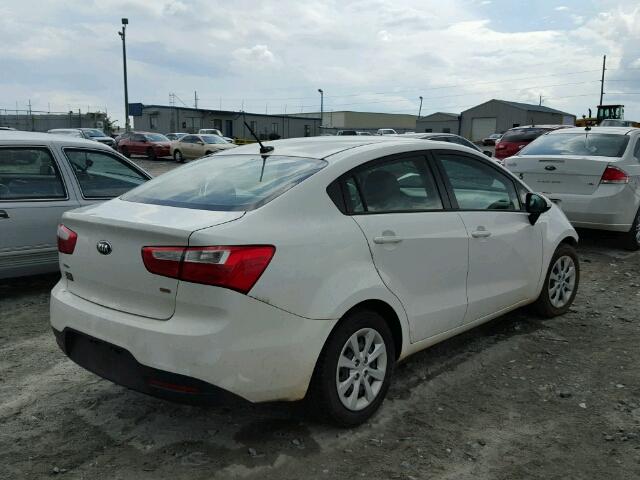 KNADM4A31E6391005 - 2014 KIA RIO LX WHITE photo 4