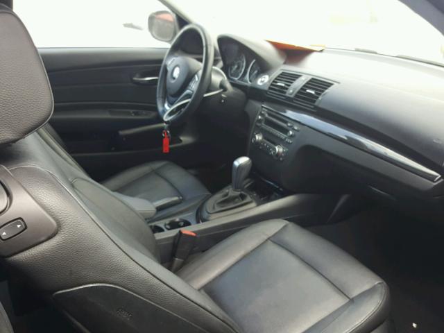 WBAUP9C5XDVS94554 - 2013 BMW 128 I ნაცრისფერი ფოტო 5