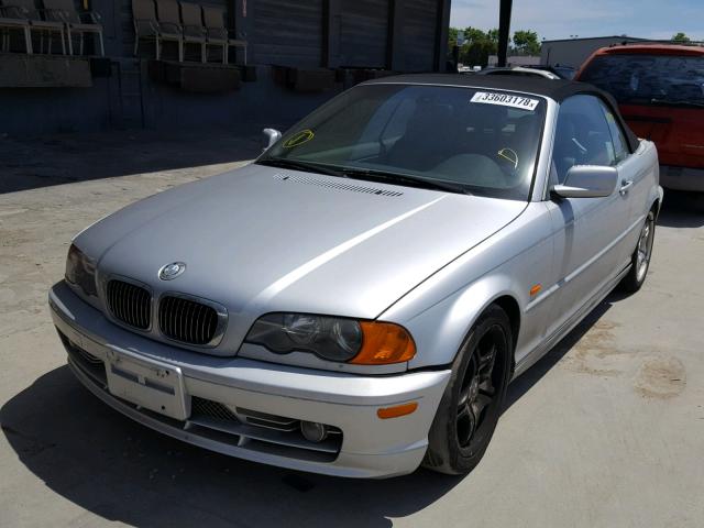 WBABS53411JU88110 - 2001 BMW 330 CI GRAY photo 2