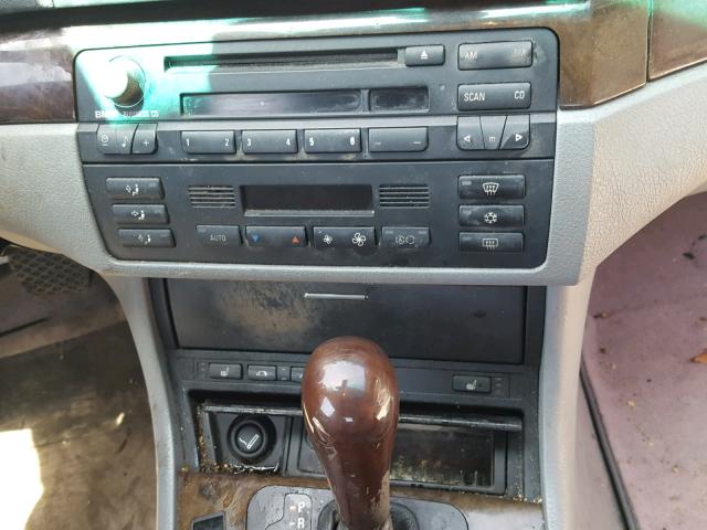 WBABS53411JU88110 - 2001 BMW 330 CI GRAY photo 9