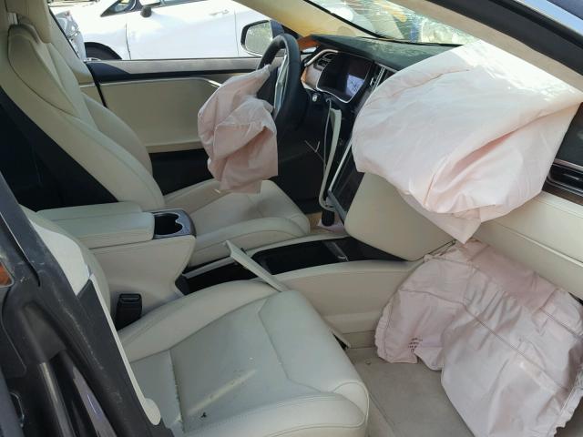 5YJSA1E22HF219545 - 2017 TESLA MODEL S CHARCOAL photo 5