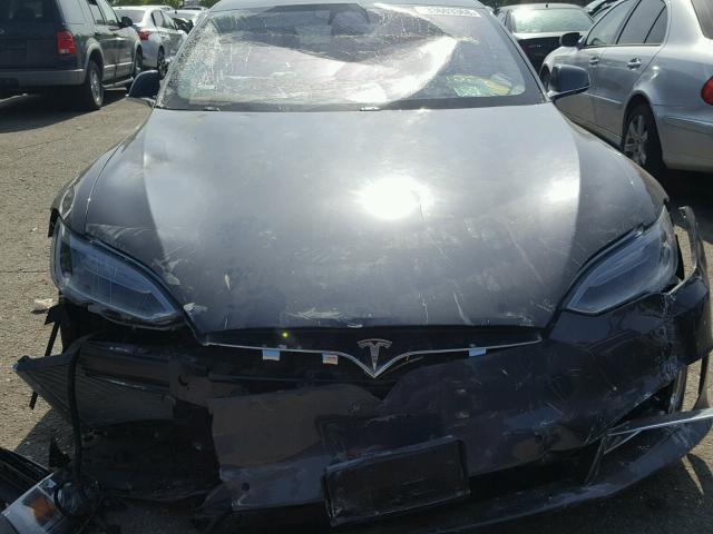 5YJSA1E22HF219545 - 2017 TESLA MODEL S CHARCOAL photo 9