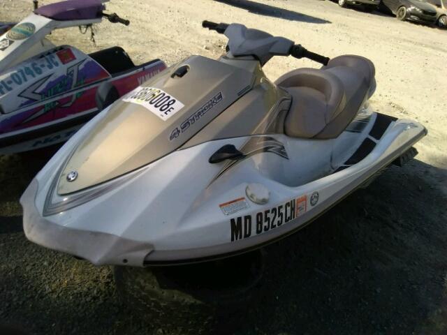 YAMA1082D808 - 2008 YAMAHA VX CRUISER WHITE photo 2