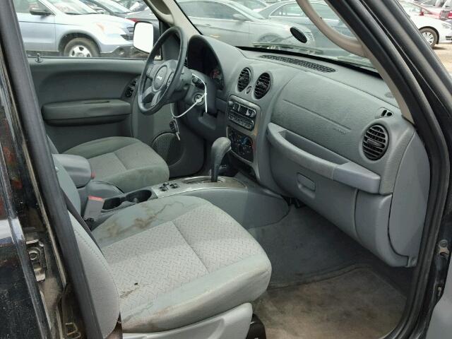 1J4GL38K45W723569 - 2005 JEEP LIBERTY RE BLACK photo 5