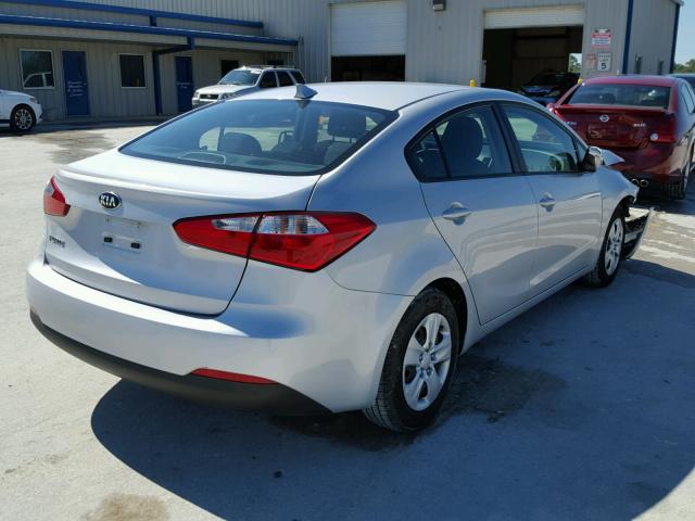 KNAFK4A62G5594986 - 2016 KIA FORTE LX SILVER photo 4