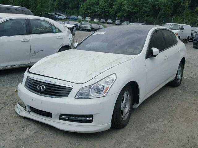 JNKCV61F79M365669 - 2009 INFINITI G37 WHITE photo 2