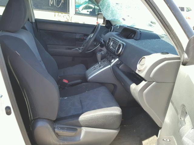 JTLZE4FE9B1138852 - 2011 TOYOTA SCION XB Ақ фото 5