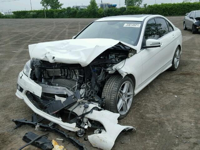 WDDGF8HB9AF412987 - 2010 MERCEDES-BENZ C350 4M WHITE photo 2