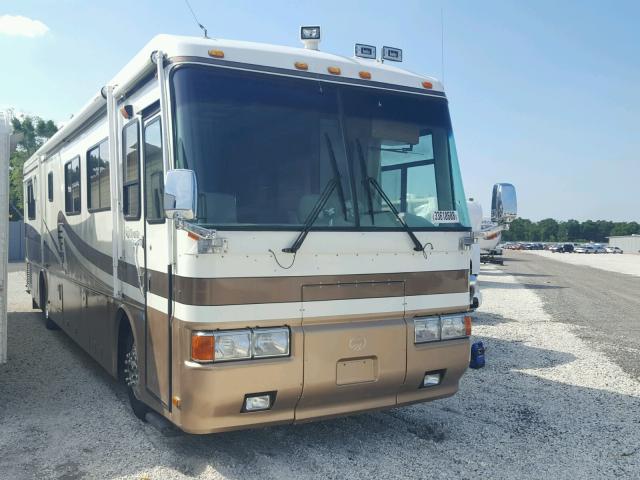 1RF120610V2013737 - 1997 ROADMASTER RAIL DYANASTER TWO TONE photo 1