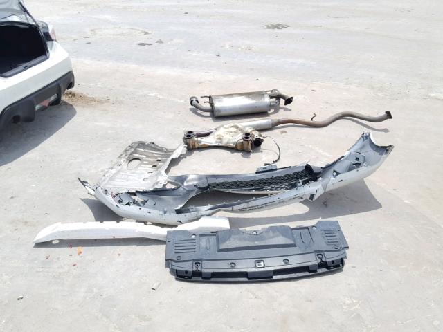 JF1ZNAA12D1714689 - 2013 TOYOTA SCION FR-S თეთრი ფოტო 9